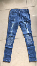 Load image into Gallery viewer, Vintage Skinny Destroyed Ripped Jeans